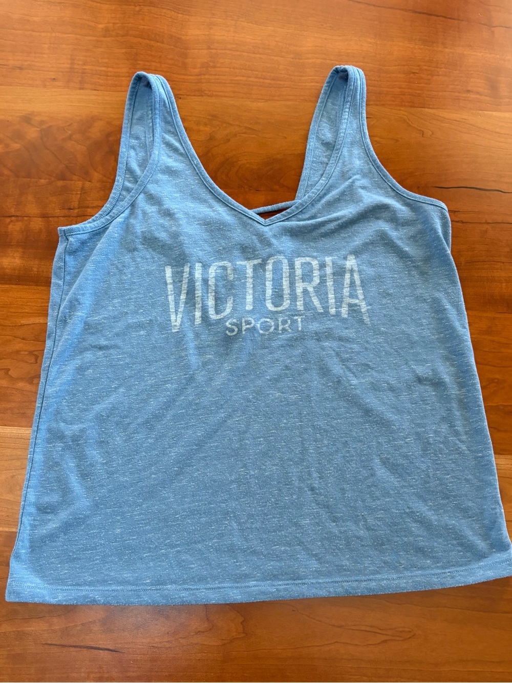 Victoria Sport Tank Top Size M